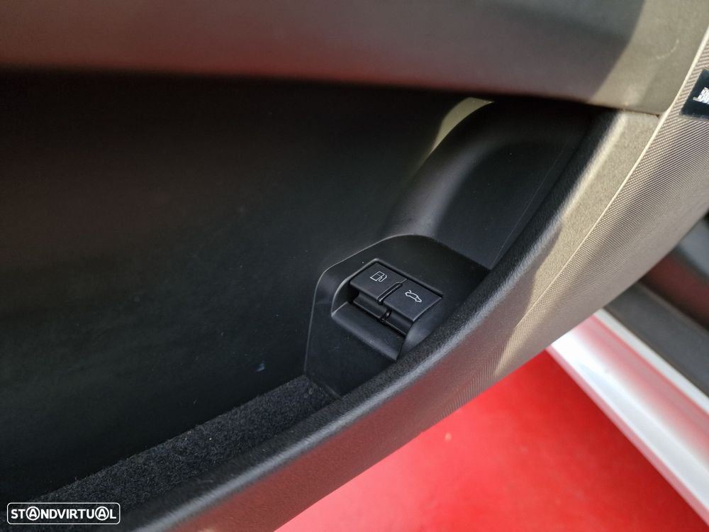 Audi TTS Coupé 2.0 TFSi quattro S Tronic - 11