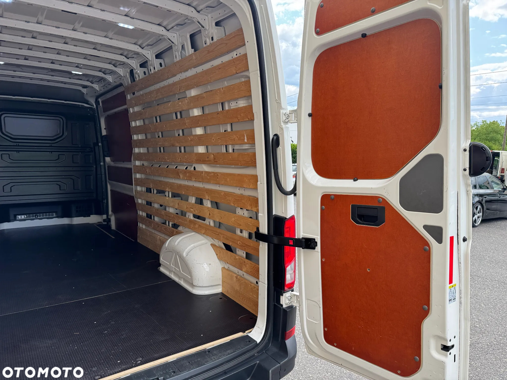 Volkswagen CRAFTER MAX MAXI  L4H2 - 28