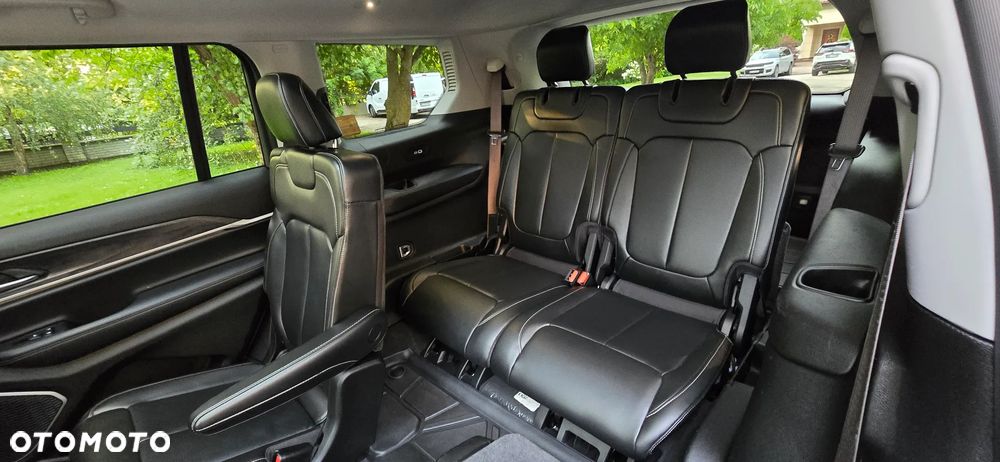 Jeep Grand Cherokee - 15