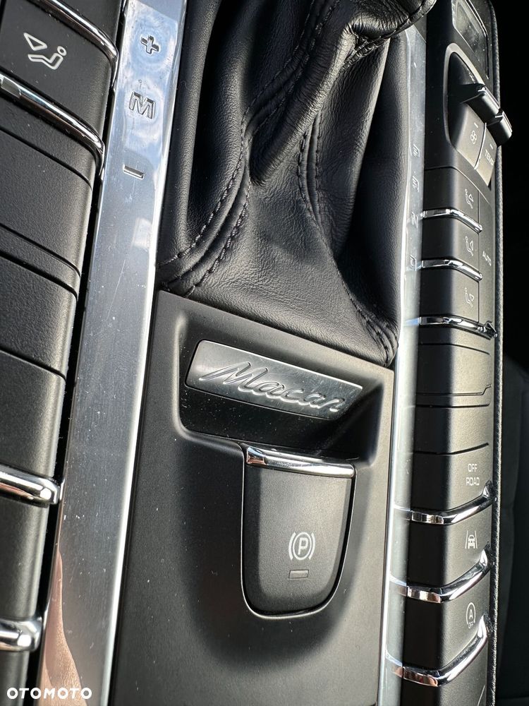 Porsche Macan Standard - 12