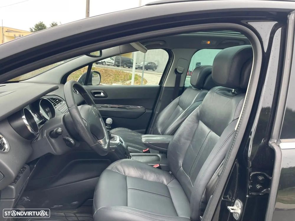 Peugeot 5008 - 11