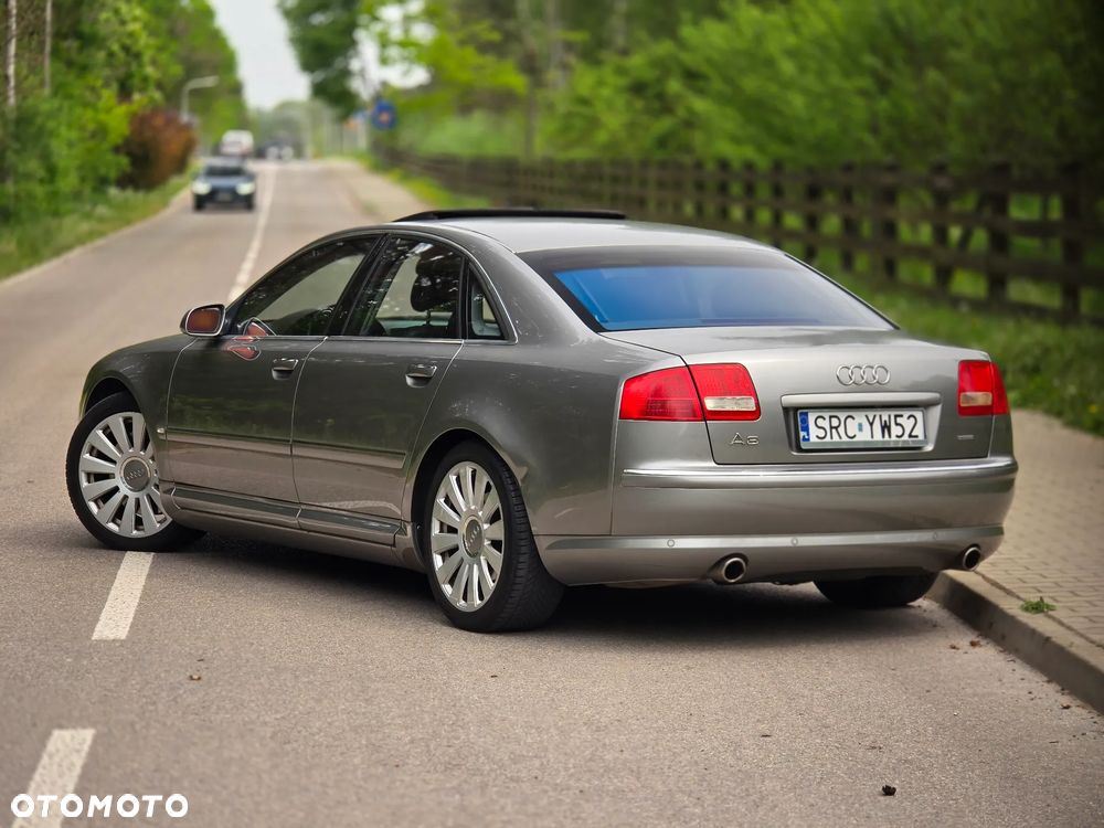 Audi A8 4.2 Quattro - 3