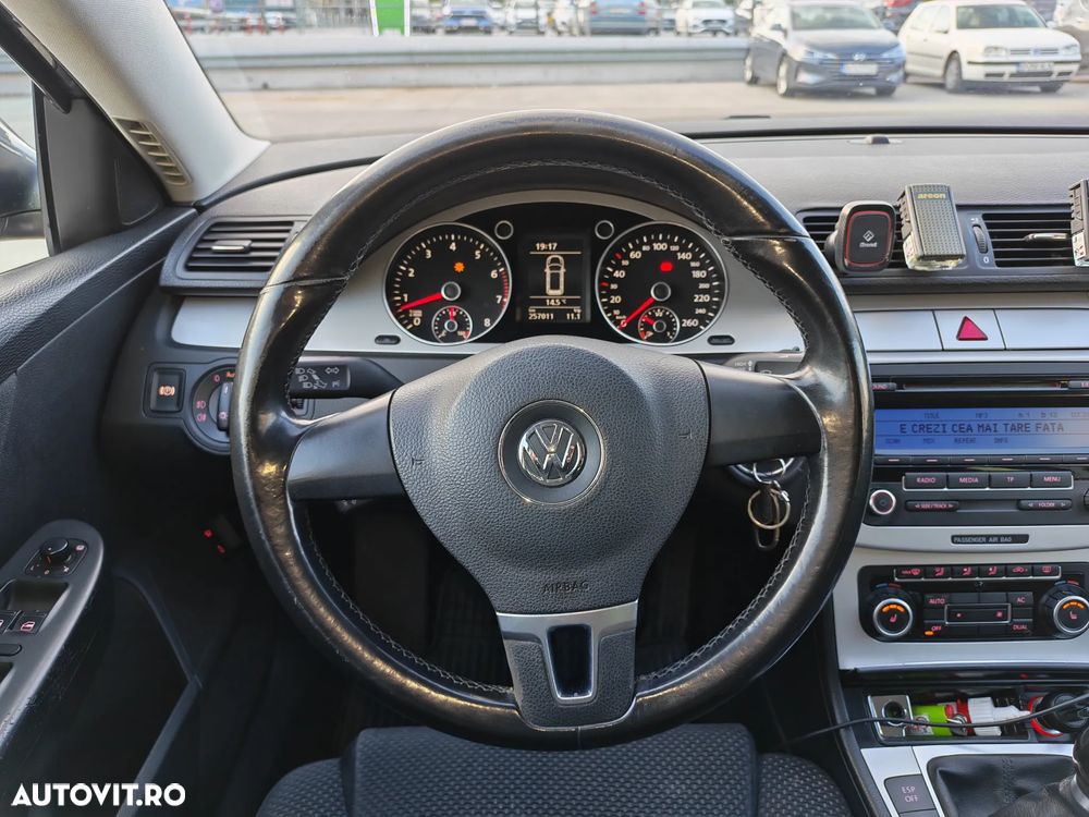 Volkswagen Passat - 6