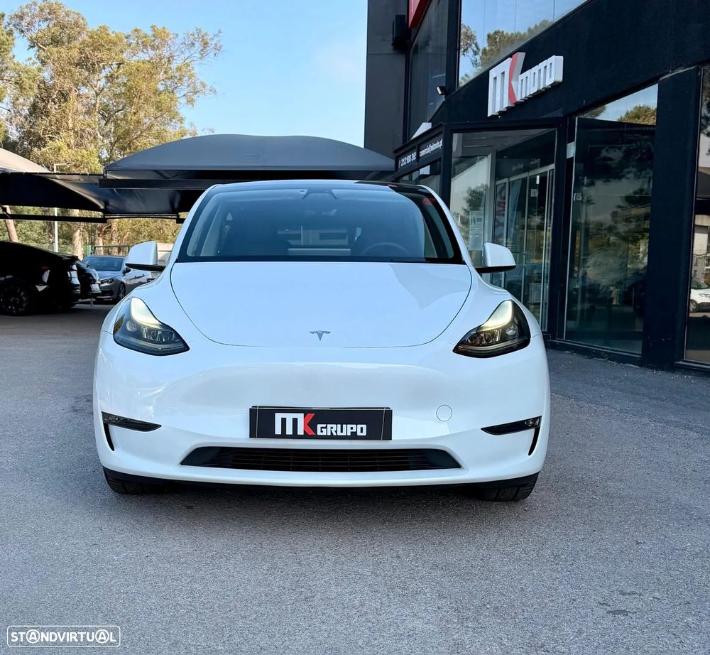 Tesla Model Y Performance Dual Motor AWD - 3