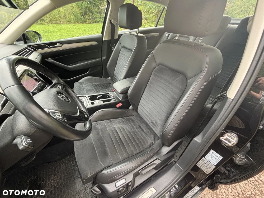 Volkswagen Passat 1.8 TSI BMT Highline DSG - 34
