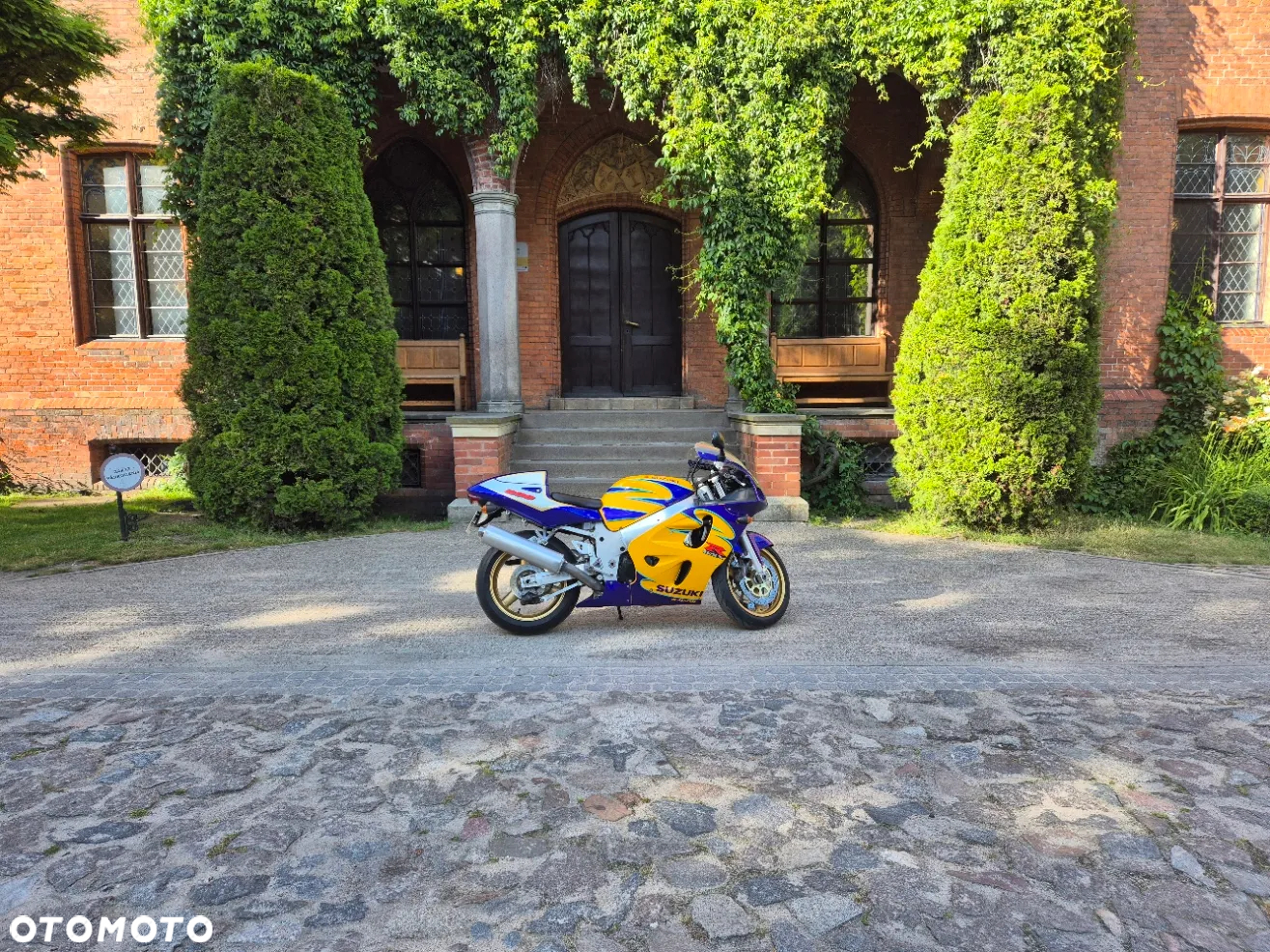 Suzuki GSX-R - 3
