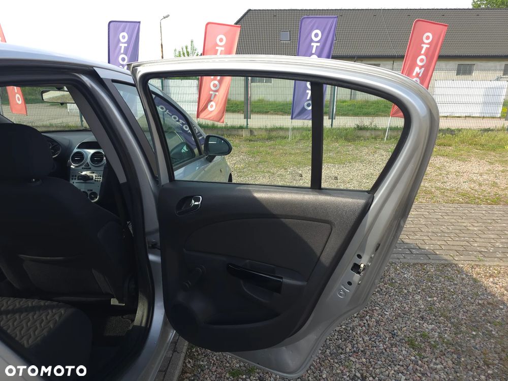 Opel Corsa 1.4 16V Edition - 11