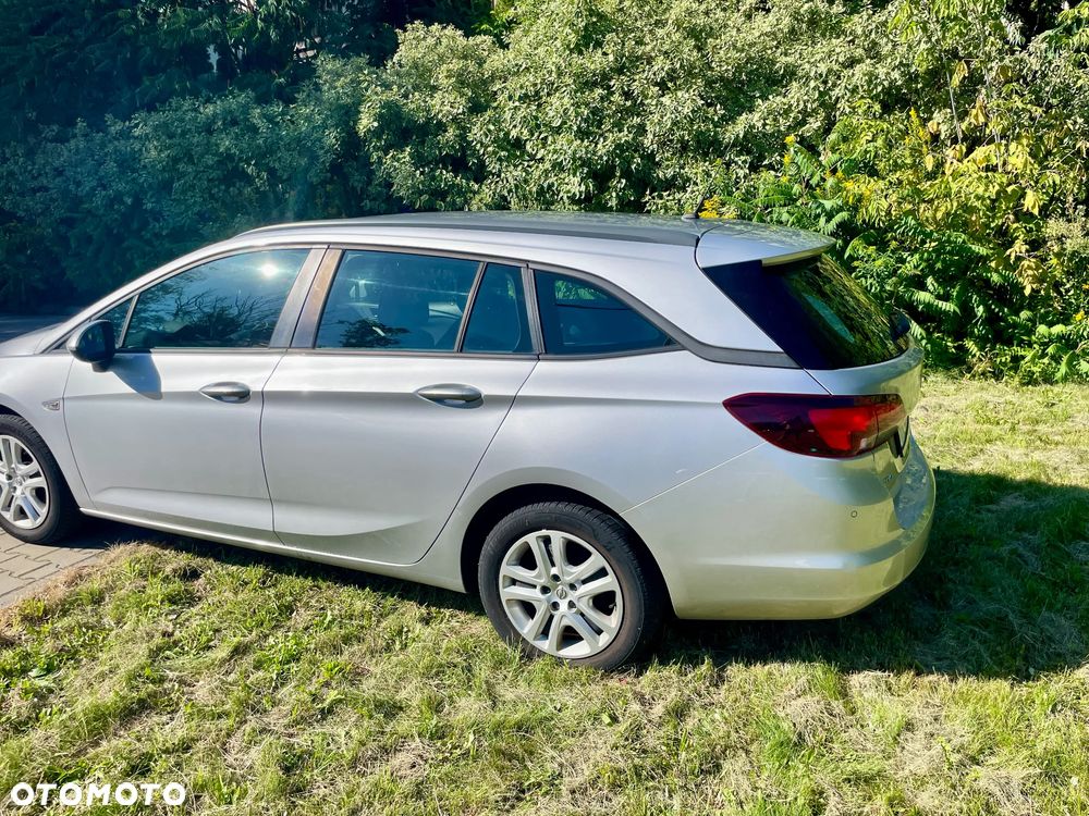 Opel Astra 1.6 CDTI Enjoy - 5