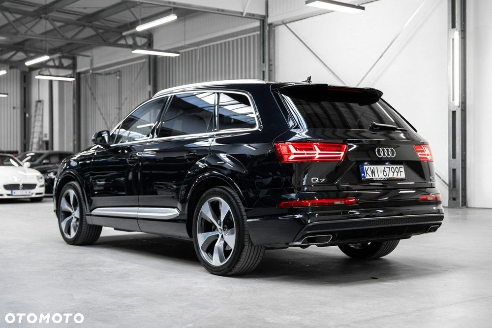 Audi Q7 - 8