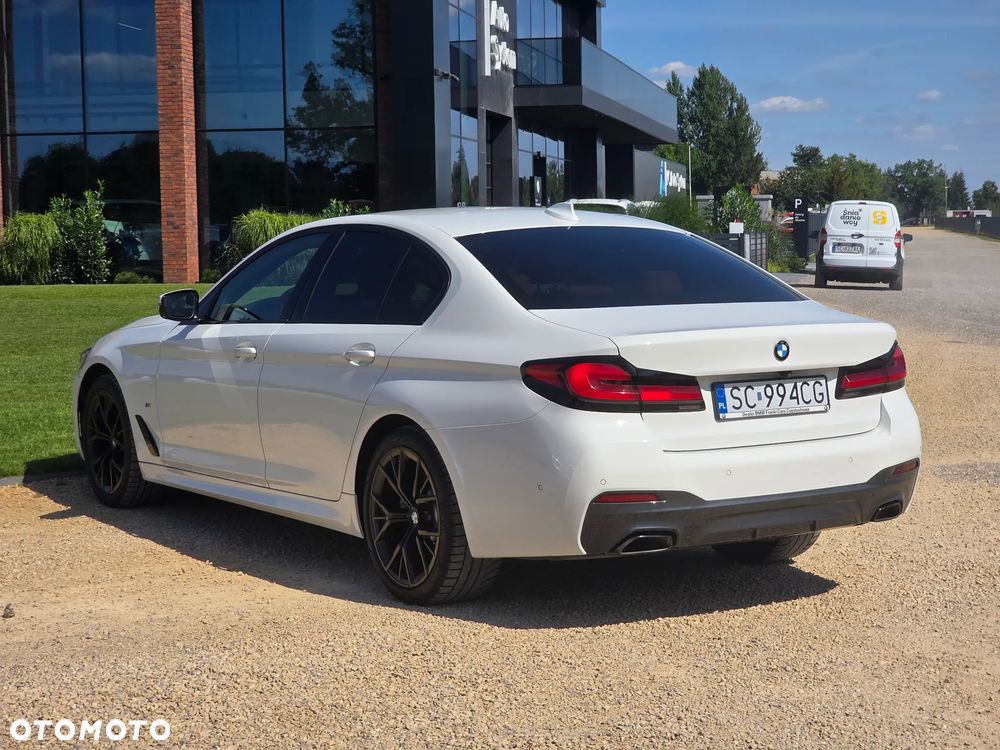 BMW Seria 5 520d xDrive mHEV sport - 10