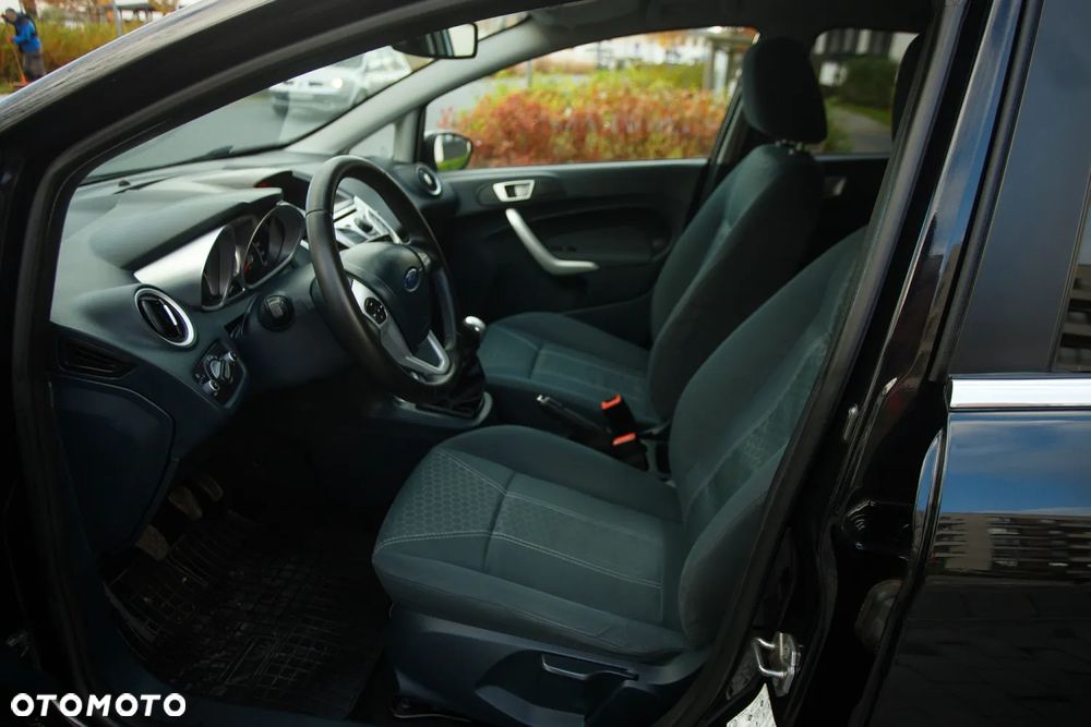 Ford Fiesta 1.25 Titanium X - 20