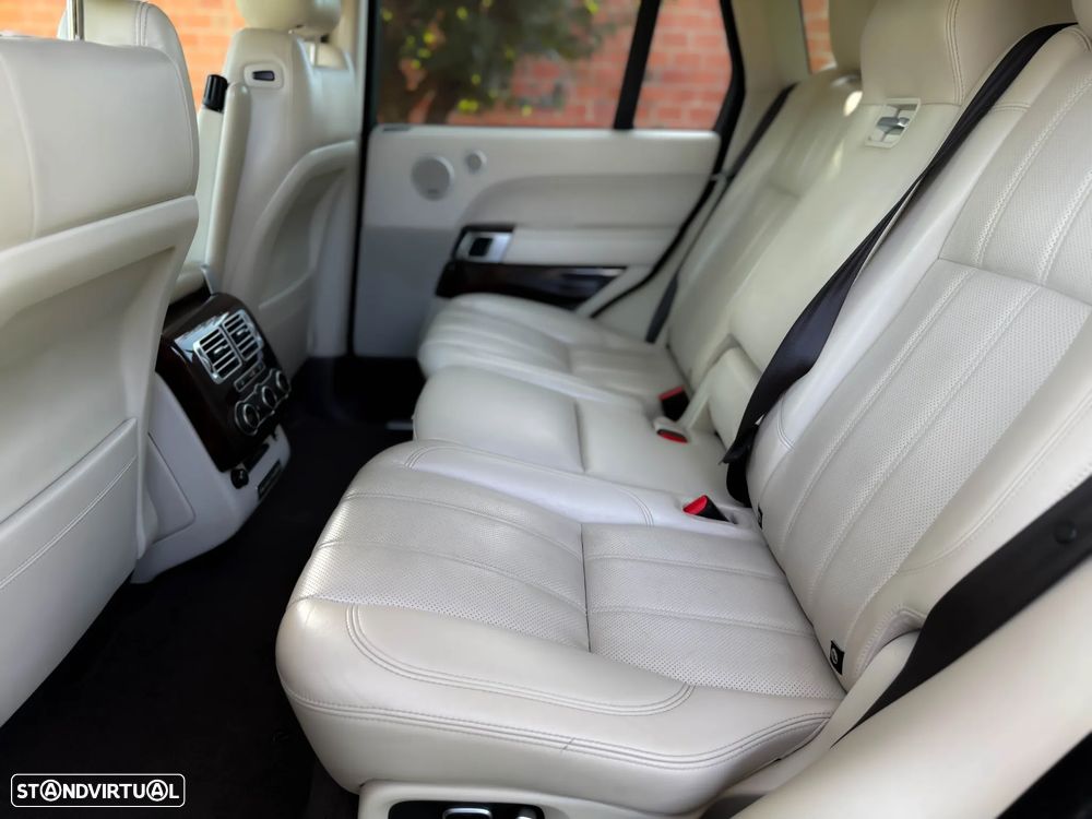 Land Rover Range Rover 4.4 SDV8 Vogue - 43