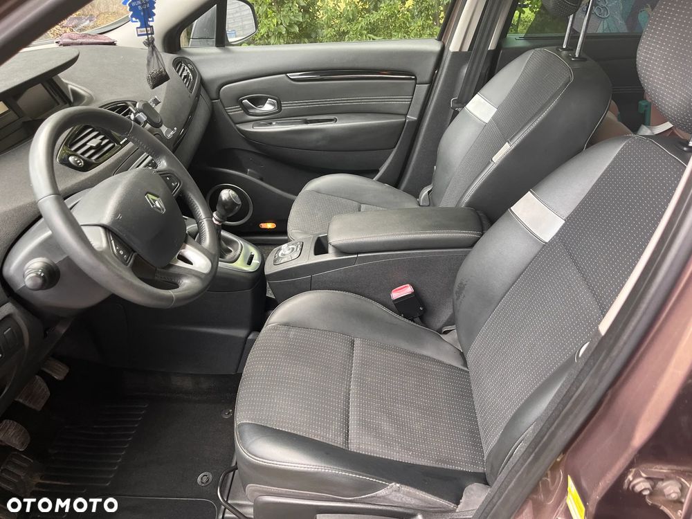 Renault Grand Scenic - 2