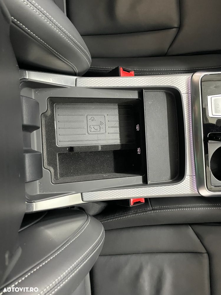 Audi Q8 SUV TFSI e quattro 290 kW tiptronic - 36