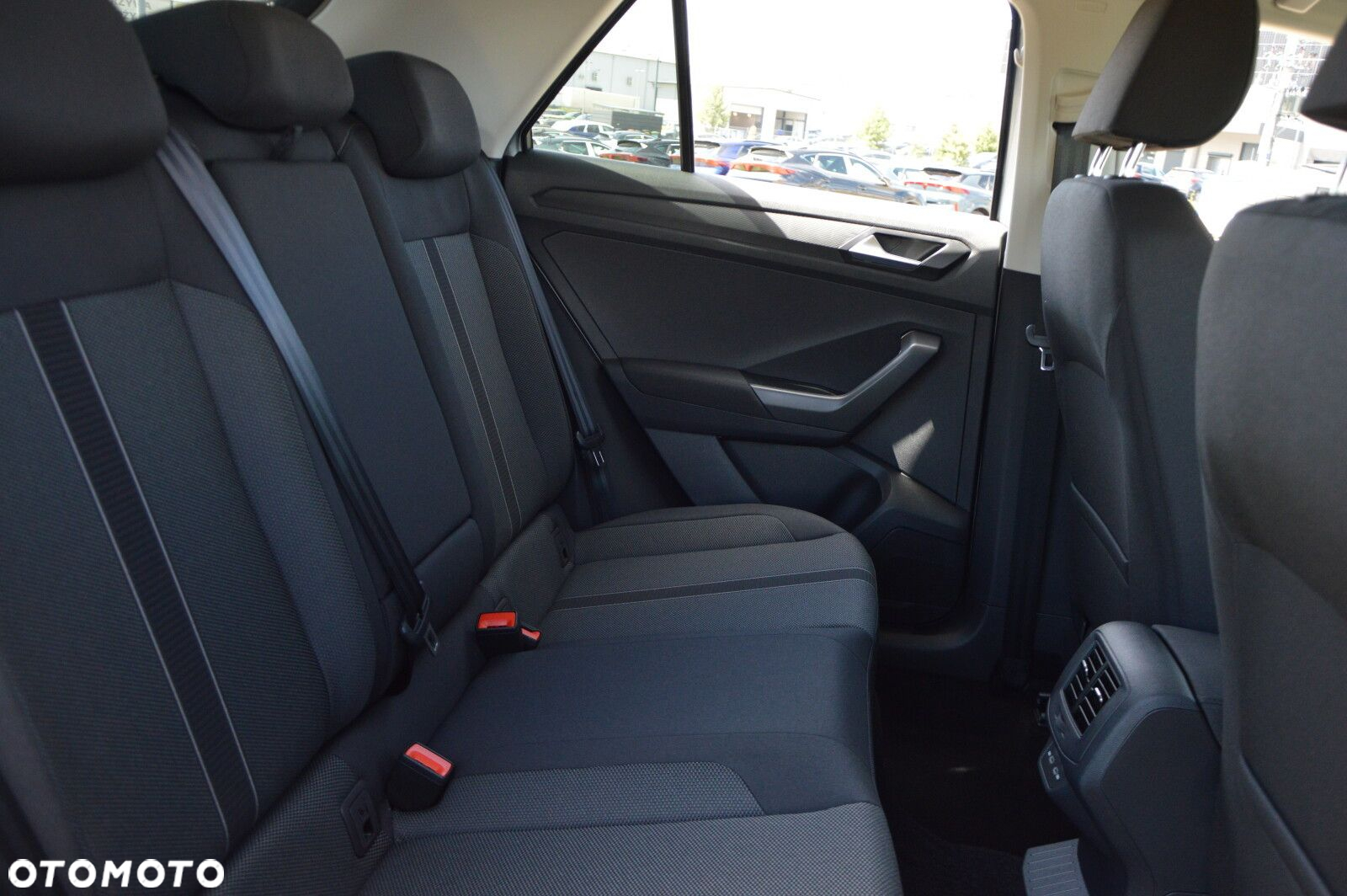 Volkswagen T-Roc - 20