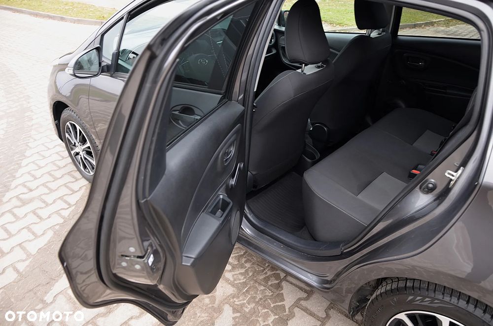 Toyota Yaris 1.5 Premium - 22