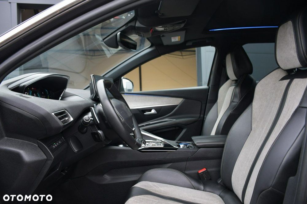 Peugeot 3008 1.6 PureTech HYbrid GT Line S&S EAT8 - 12