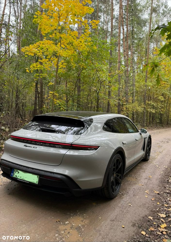 Porsche Taycan - 7