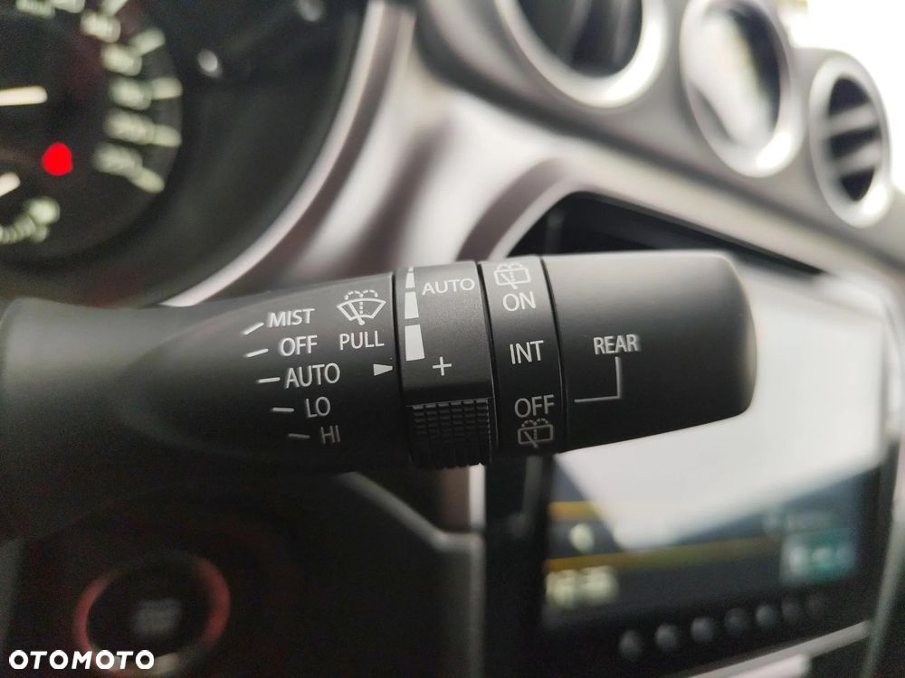 Suzuki Vitara 1.4 Boosterjet mHEV Premium Plus 2WD - 26