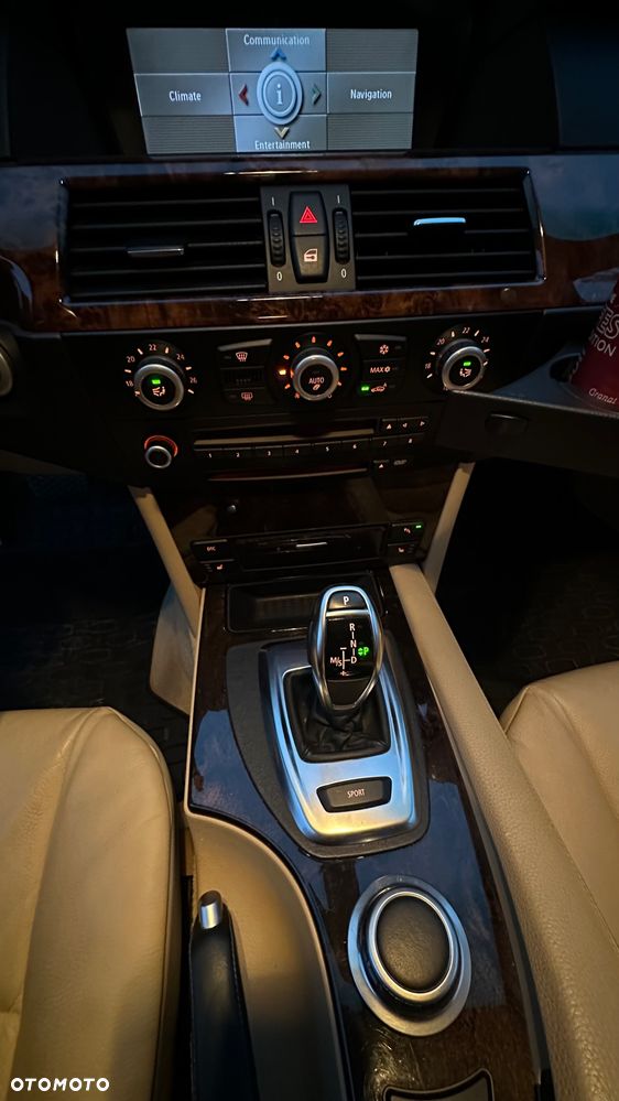 BMW Seria 5 535d Sport-Aut - 23