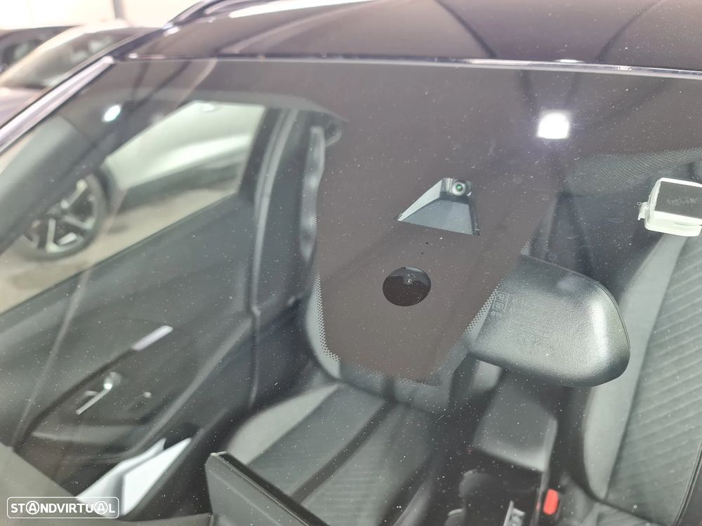 Peugeot 2008 1.2 PureTech Allure Pack - 12