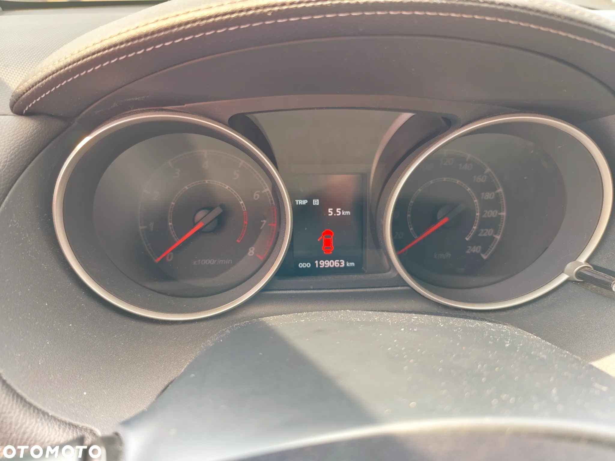 Mitsubishi Outlander 2.4 Instyle EU5 CVT - 4
