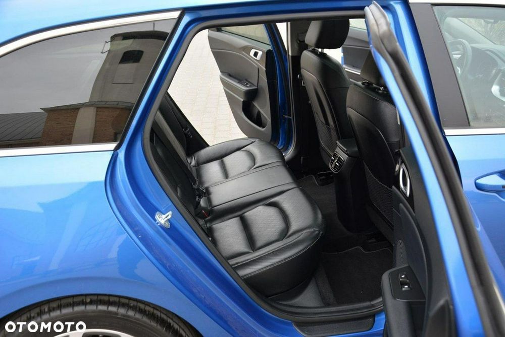 Kia Ceed 1.4 T-GDI L Business Line Plus DCT - 16