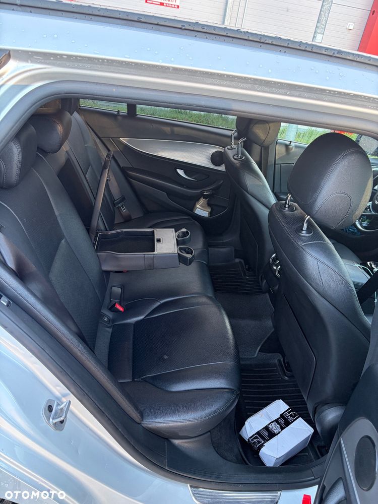 Mercedes-Benz Klasa E 220 d 4-Matic Avantgarde - 11