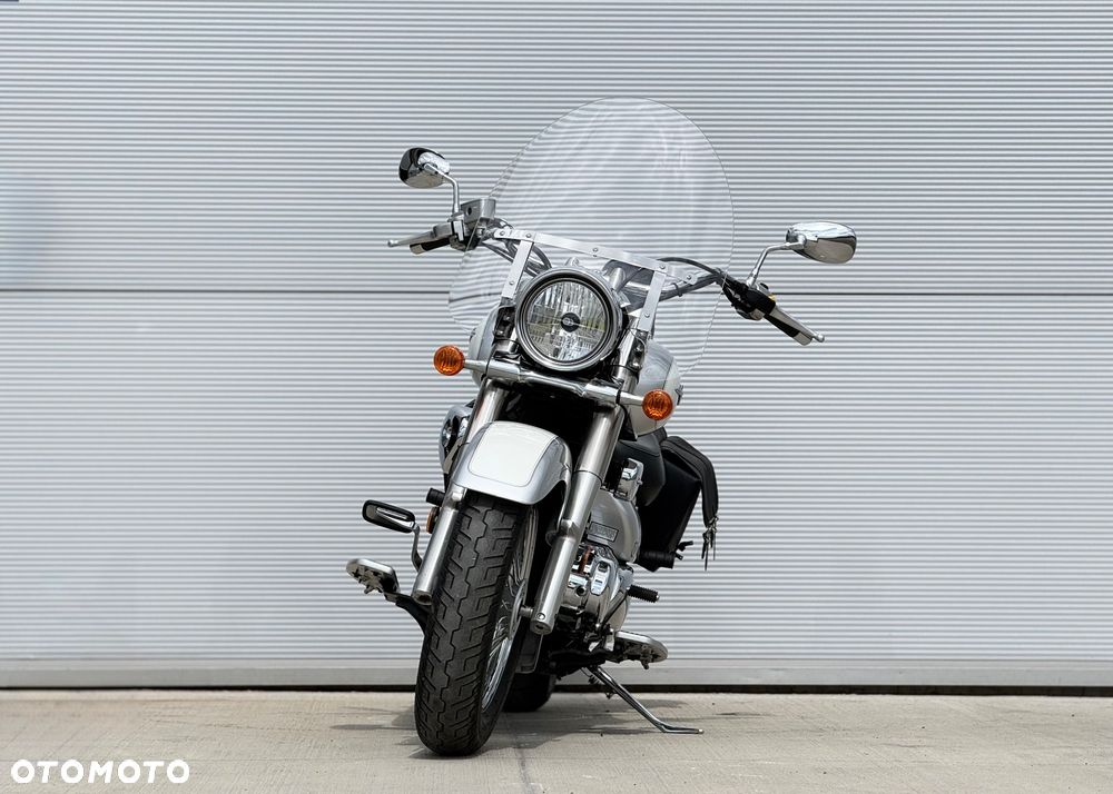 Suzuki VL 800 Volusia - Boulevard C50 - 3