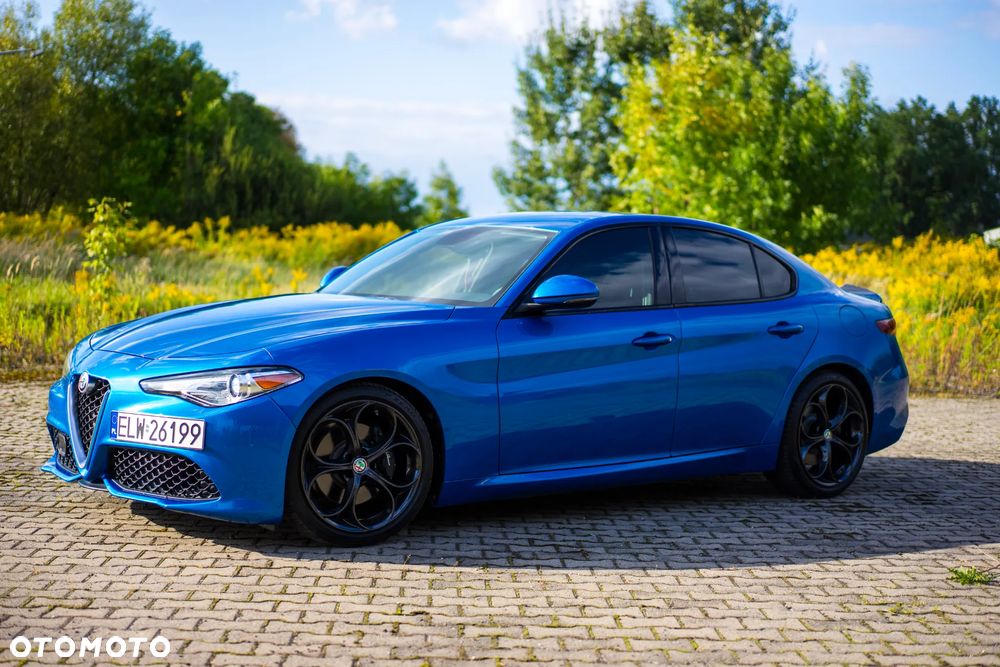 Alfa Romeo Giulia - 25
