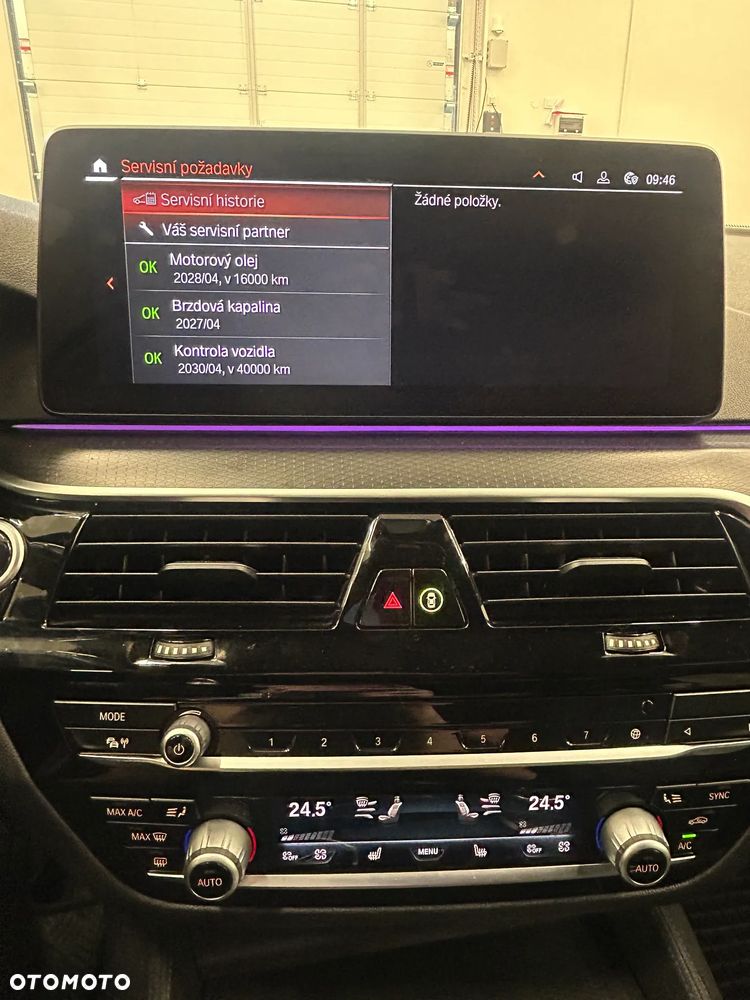 BMW Seria 5 520d M Sport - 22