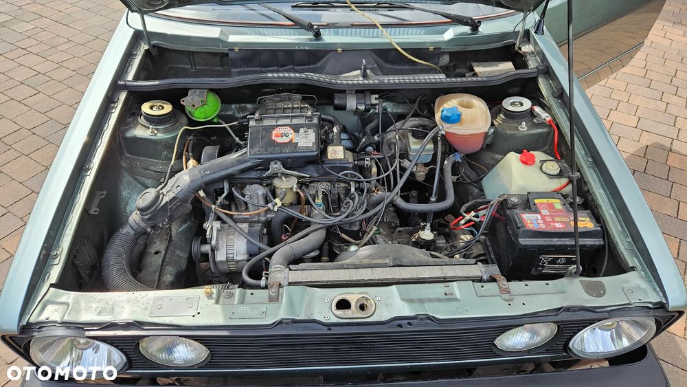 Volkswagen Golf 1.6 / 1.6 C - 25