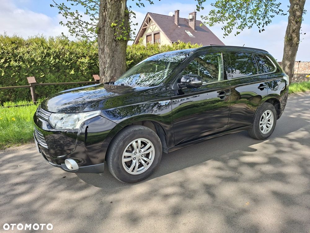 Mitsubishi Outlander Instyle NAVI - 2
