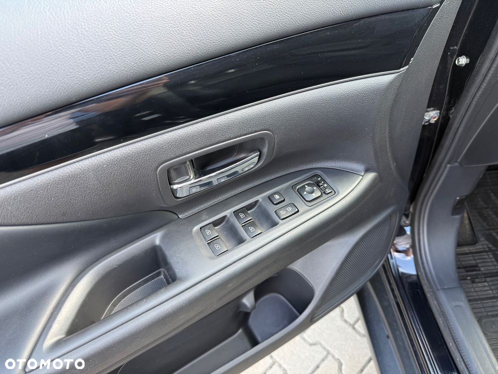 Mitsubishi Outlander 2.0 4WD CVT Diamant Edition+ - 19