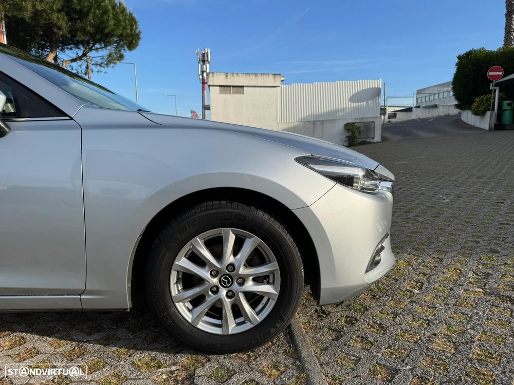 Mazda 3 Hatchback 1.5 Sky-G Evolve Navi - 10