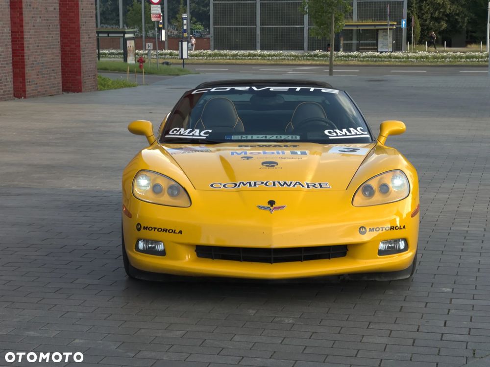 Chevrolet Corvette - 9