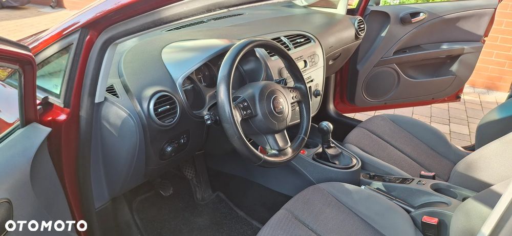 Seat Leon 2008 photo 5