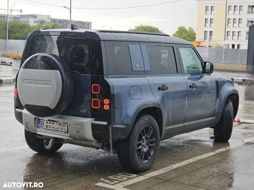 Land Rover Defender 110 2.0L D240 S - 6