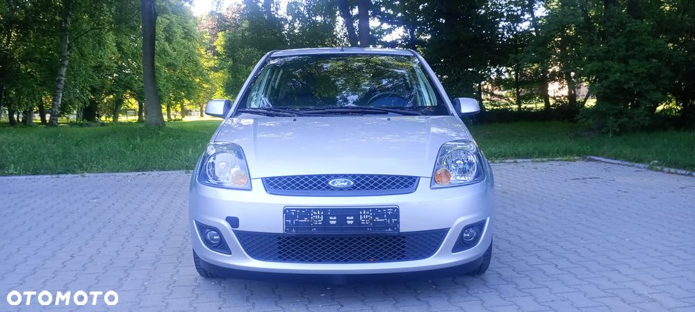 Ford Fiesta - 10