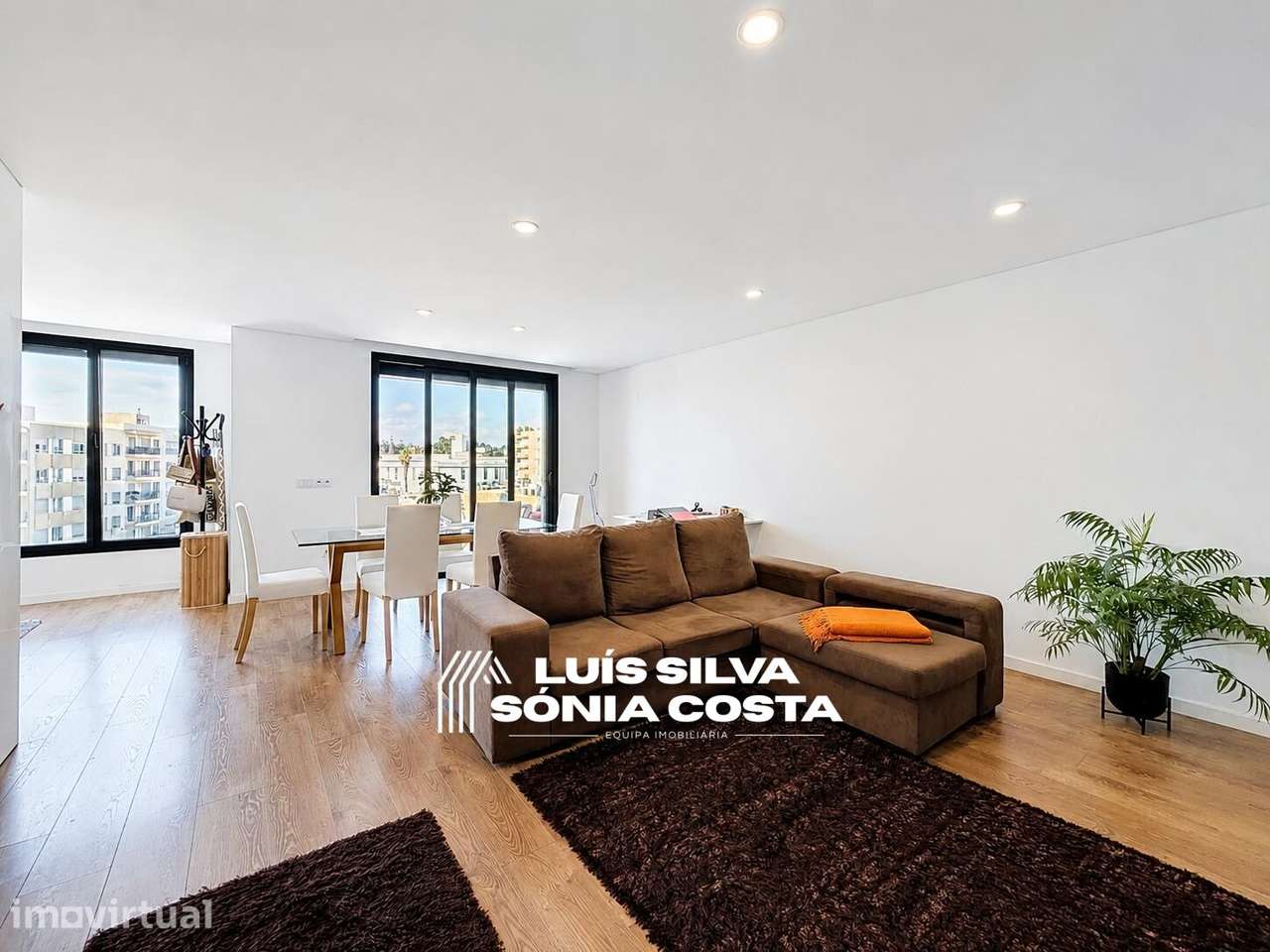 Apartamento T2 de 2022 | Último Andar | Garagem Fechada |... - Grande imagem: 2/24