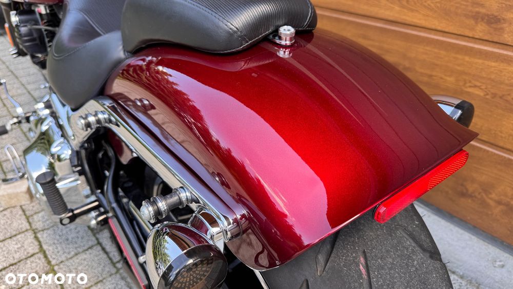 Harley-Davidson FXSB Breakout - 11