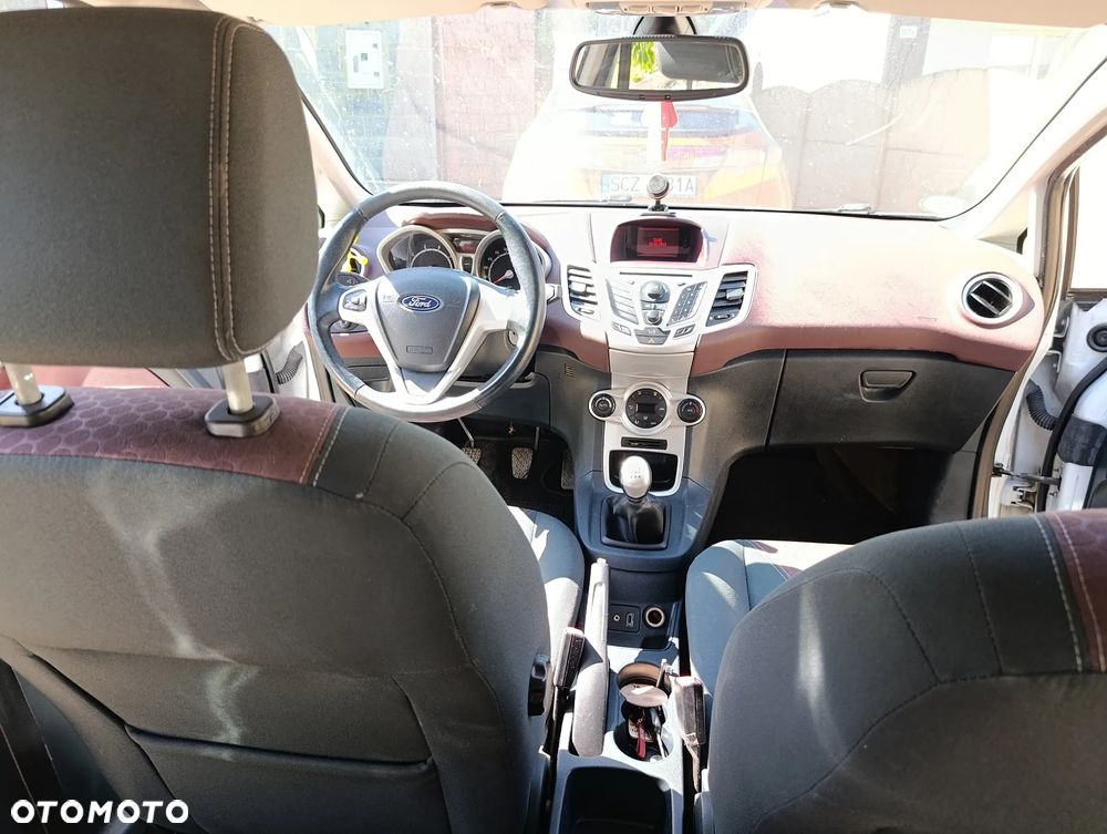 Ford Fiesta 1.4 Ghia - 5