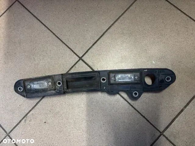 BLENDA KLAPY BAGAŻNIKA MIKROSTYK VOLKSWAGEN VW PASSAT B6 KOMBI - 1