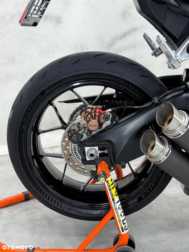 Honda CBR - 17