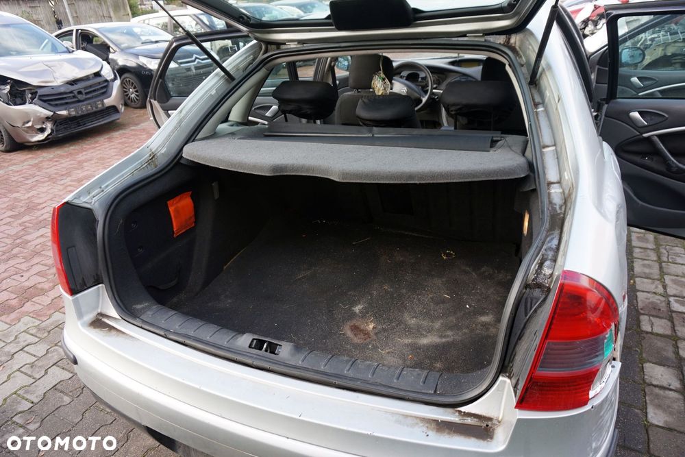 CITROEN C5 II LIFT HB 2005 EZRC 2.0 HDI DW10BTED4 136KM 20MB02 SREBRNY na części - 16