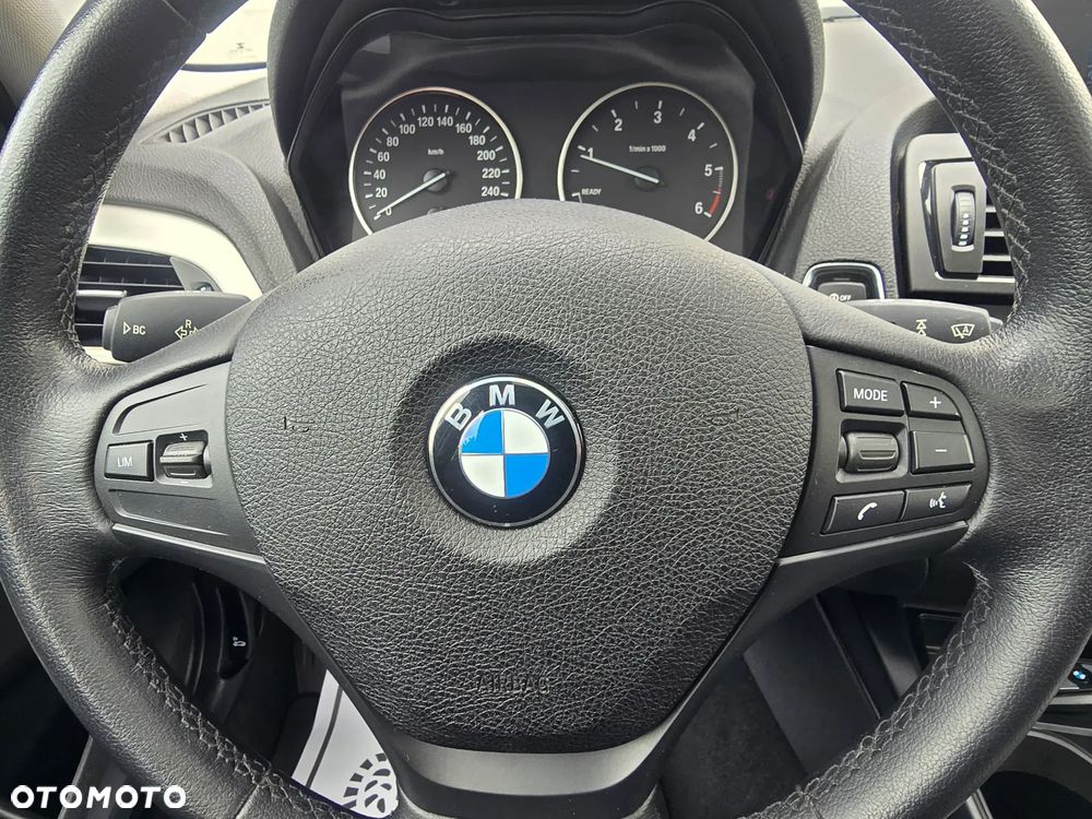 BMW Seria 1 118d Sport Line - 9