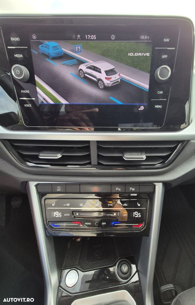Volkswagen T-Roc 1.5 TSI Life - 28