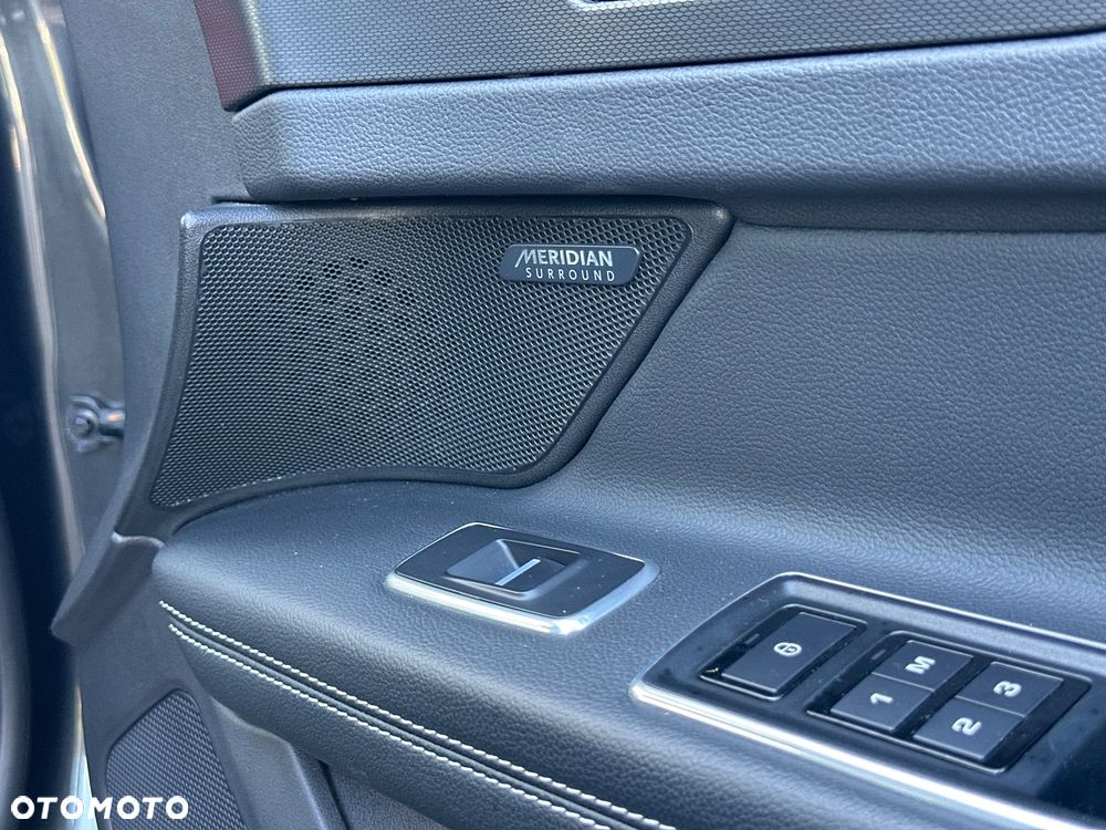 Jaguar XF S AWD - 31