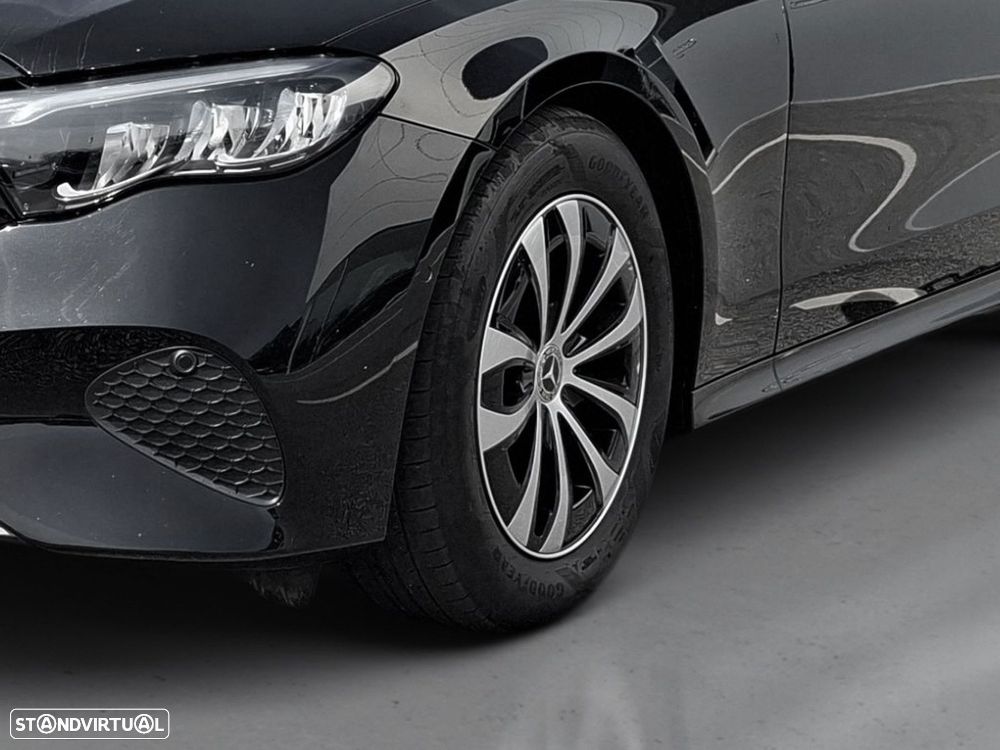 Mercedes-Benz E 220 — photo 4
