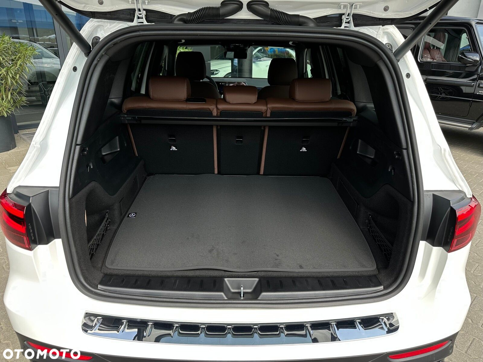 Mercedes-Benz GLB - 21